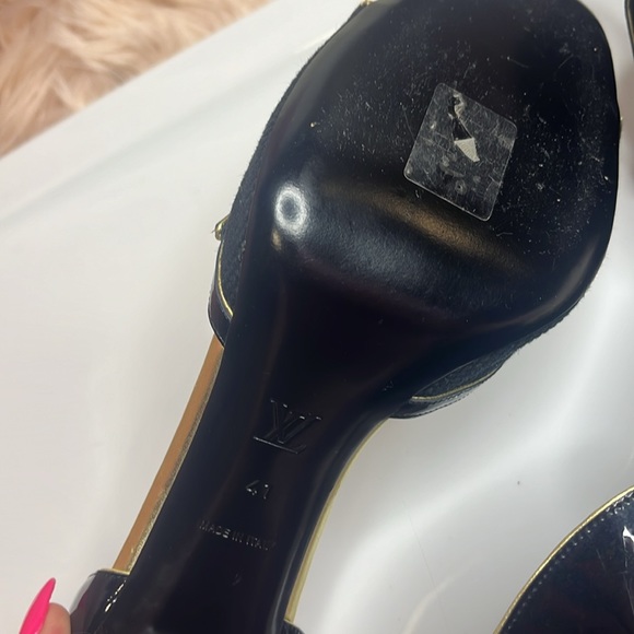 LOUIS VUITTON VINTAGE HEELS - Picture 7 of 12